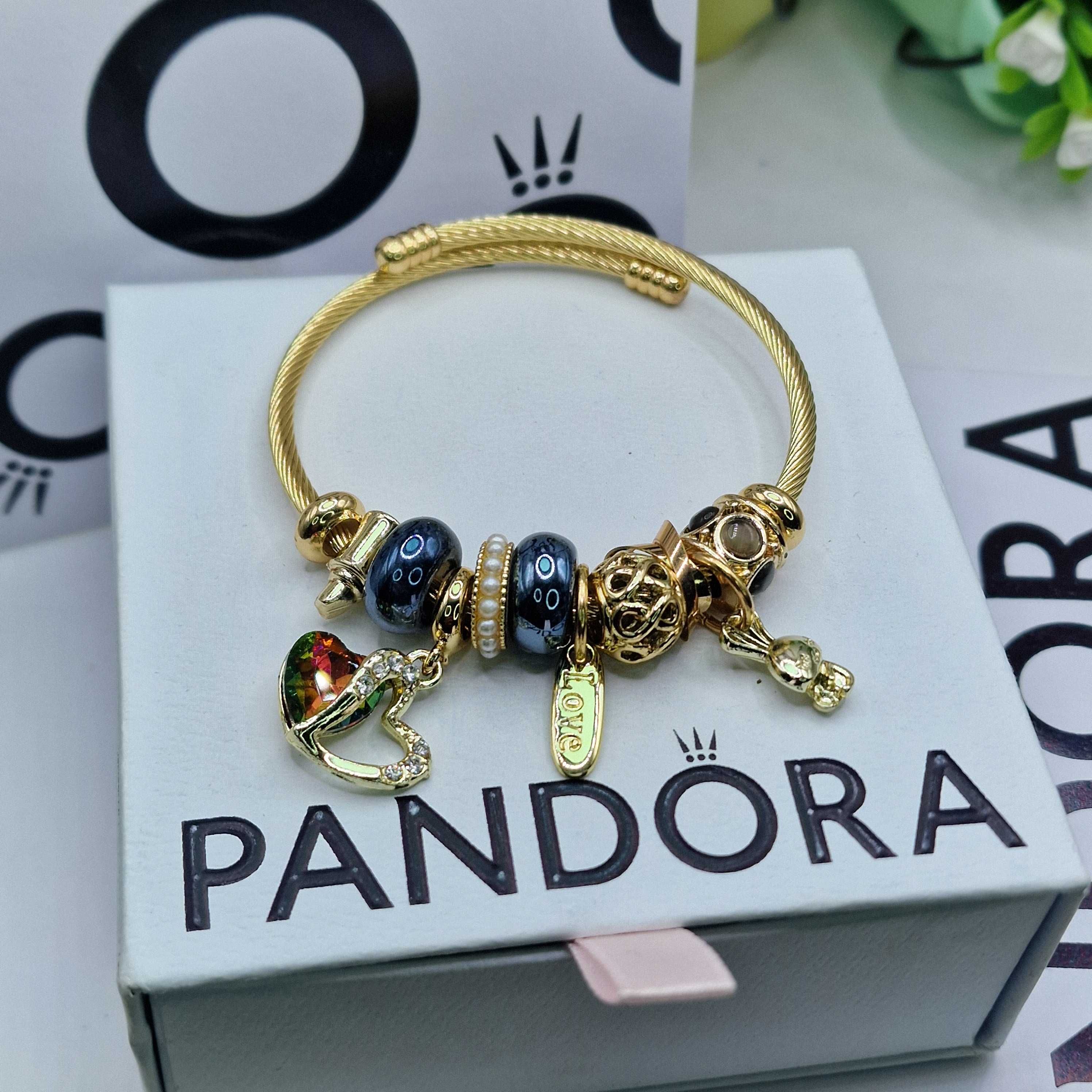 Гривна Pandora от медицинска стомана с 18к златно покритие