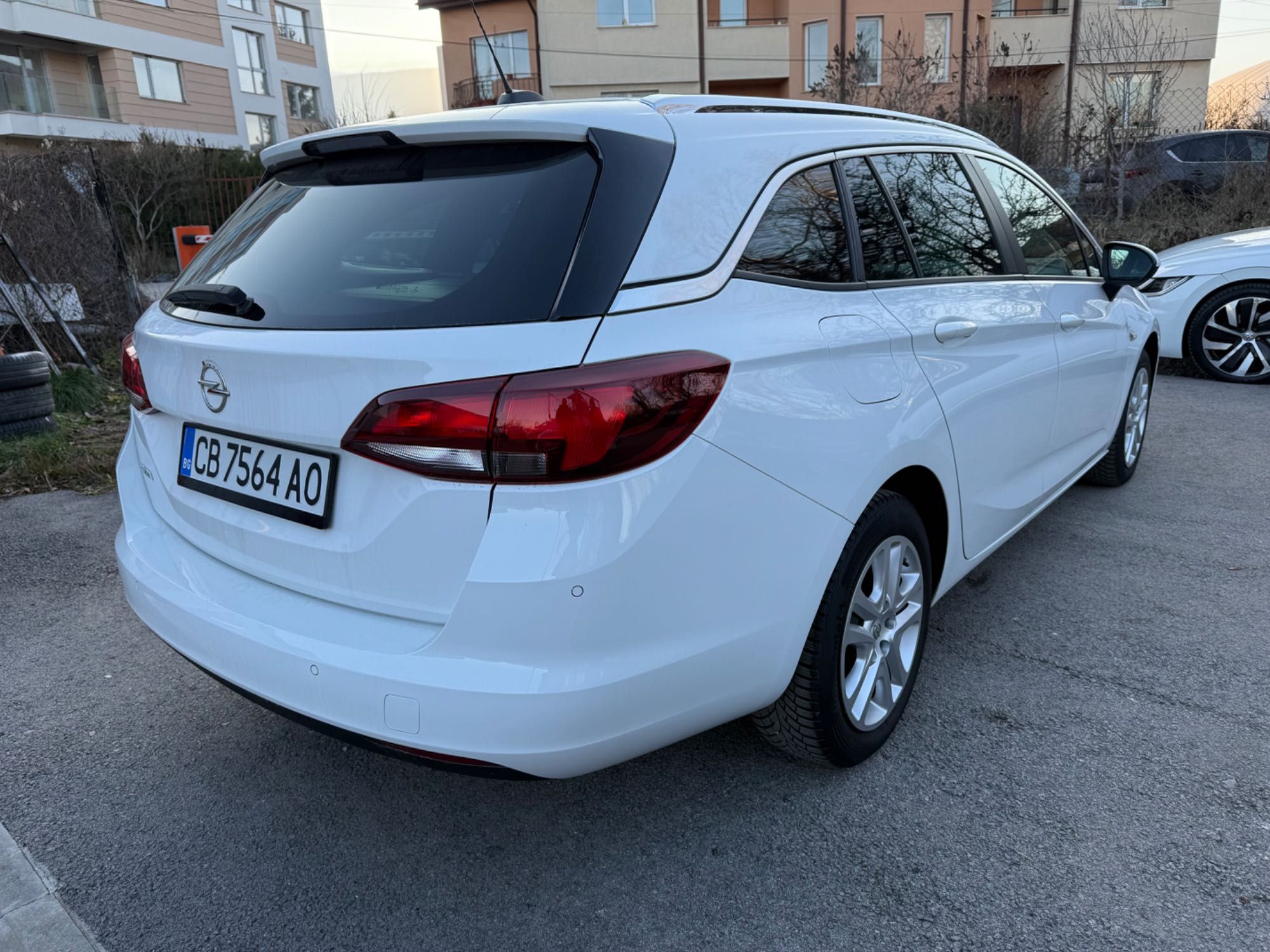 Opel Astra Sports Tourer 1.0 ECOTEC(105 кс )ecoFLEX start&stop 2019г.