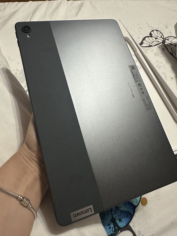 Tableta Lenovo TAB P11 cu tastatura