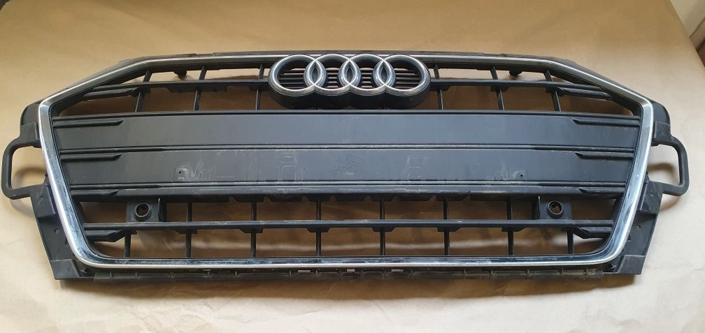 Grilă centrală Audi a4 b9
