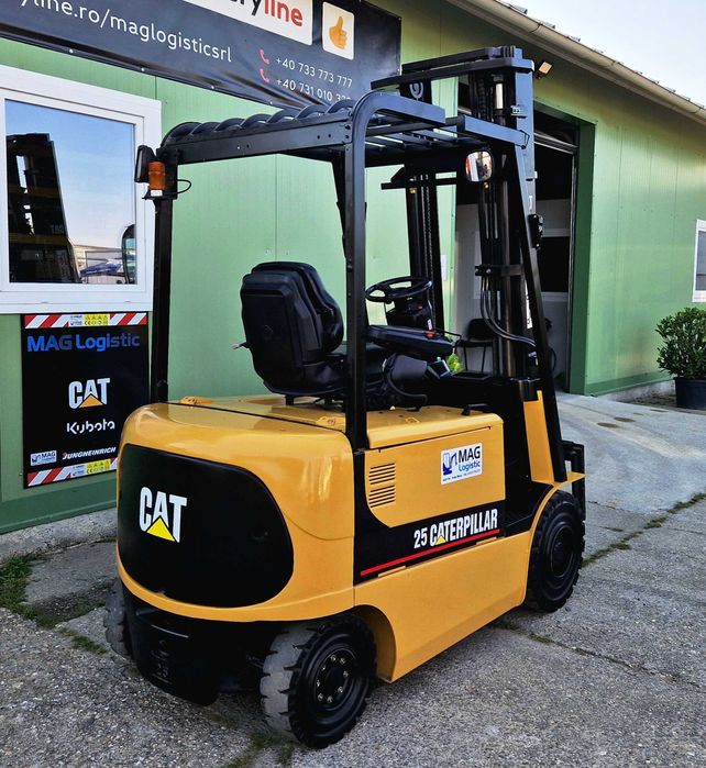 electrostivuitor Caterpillar 2,5 tone