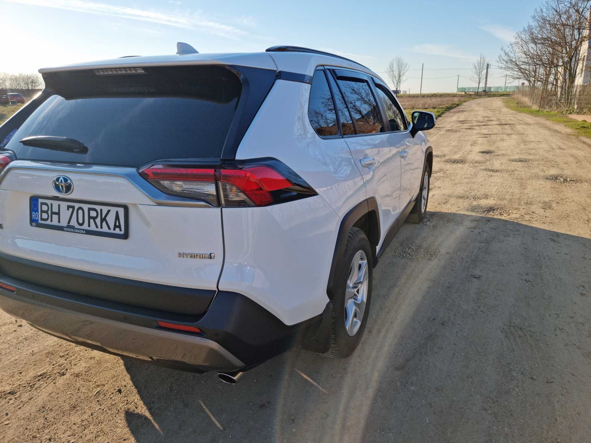 De vanzare Toyota Rav 4 2.5l 212cp hybrid 2019 import Germani