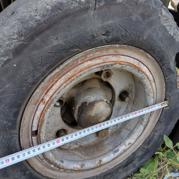 Бандажни гуми с джанти от мотокар Кларк Clark 6.50 x 10 и 7.00 - 12