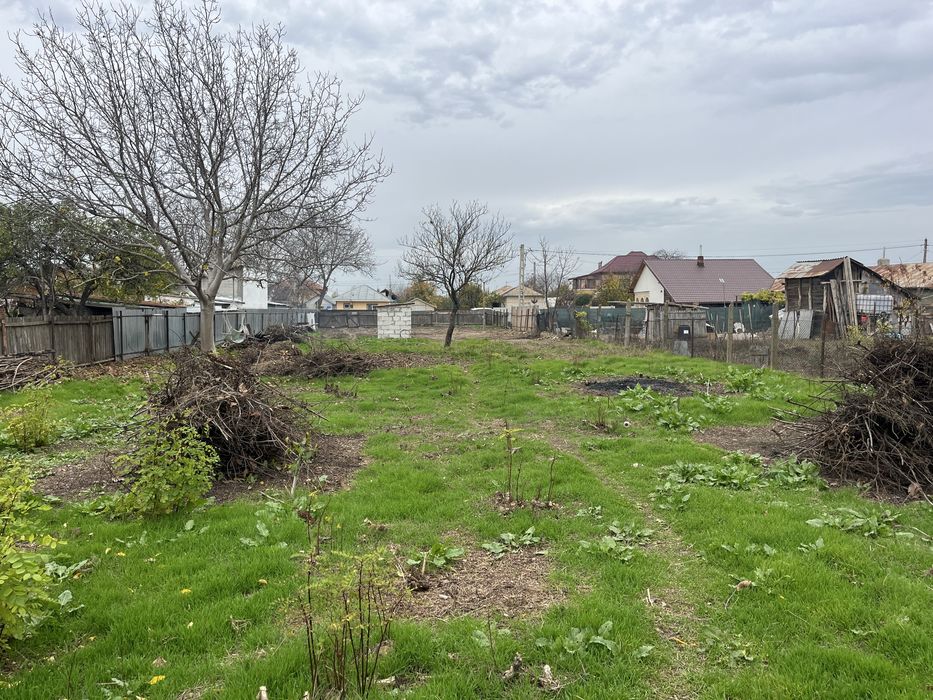 Teren intravilan-1205mp Chiscani