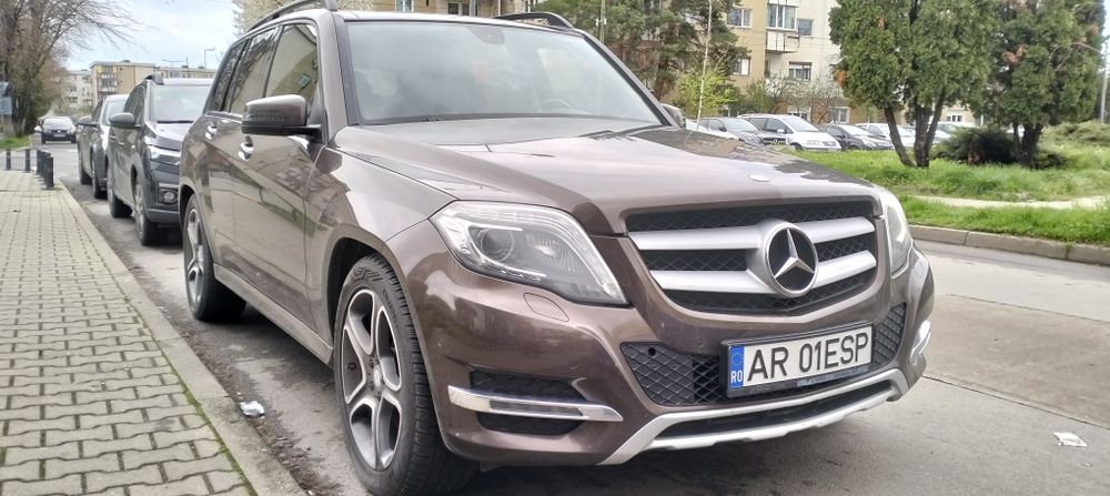 Vând Mercedes Benz GLK
