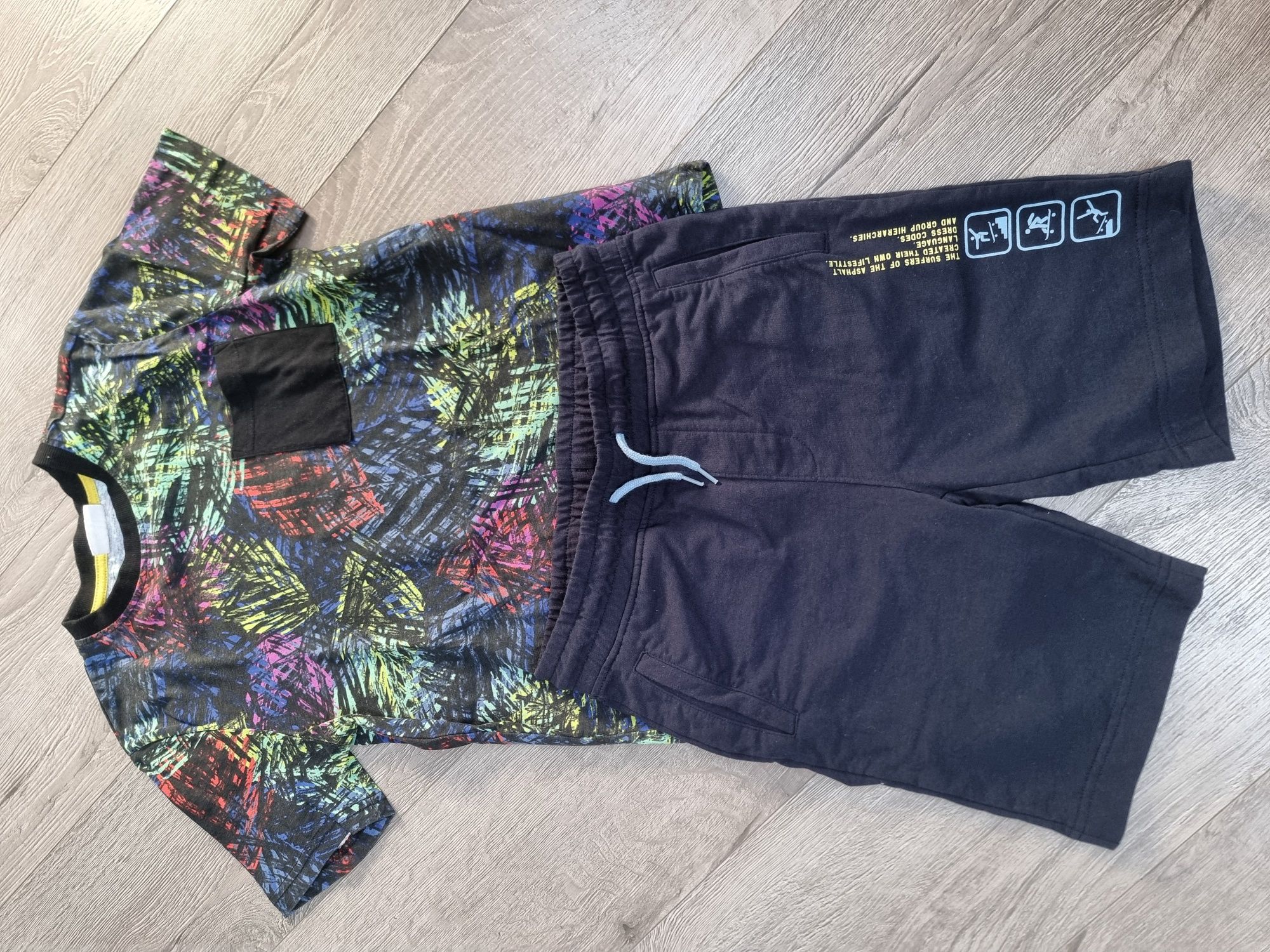 Lot hainute marimea 140