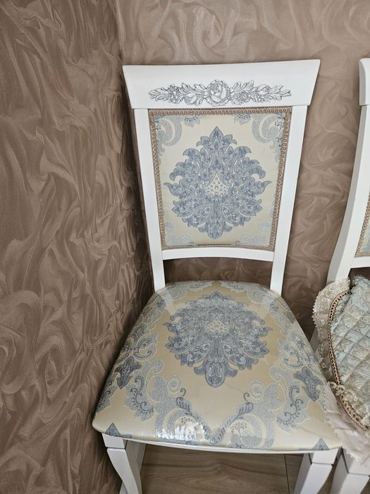 Стулья из дерева по приятной цене