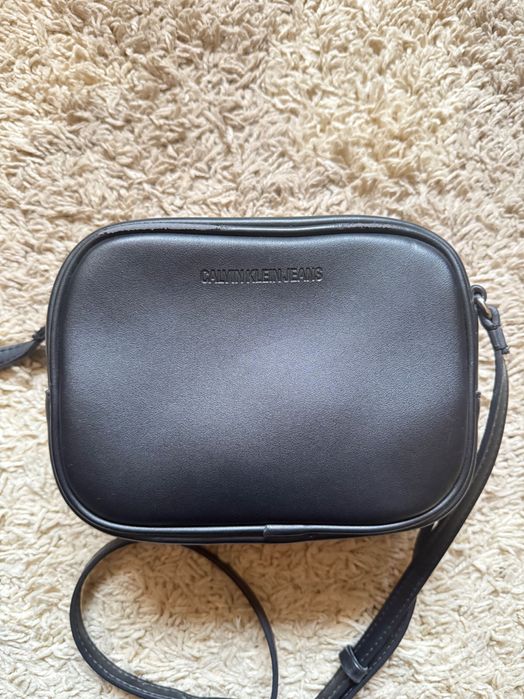 Crossbody чанта calvin klein