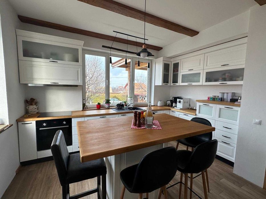 Casa 5 camere - 3 bai - teren 627 mp - Tocile - Sadu