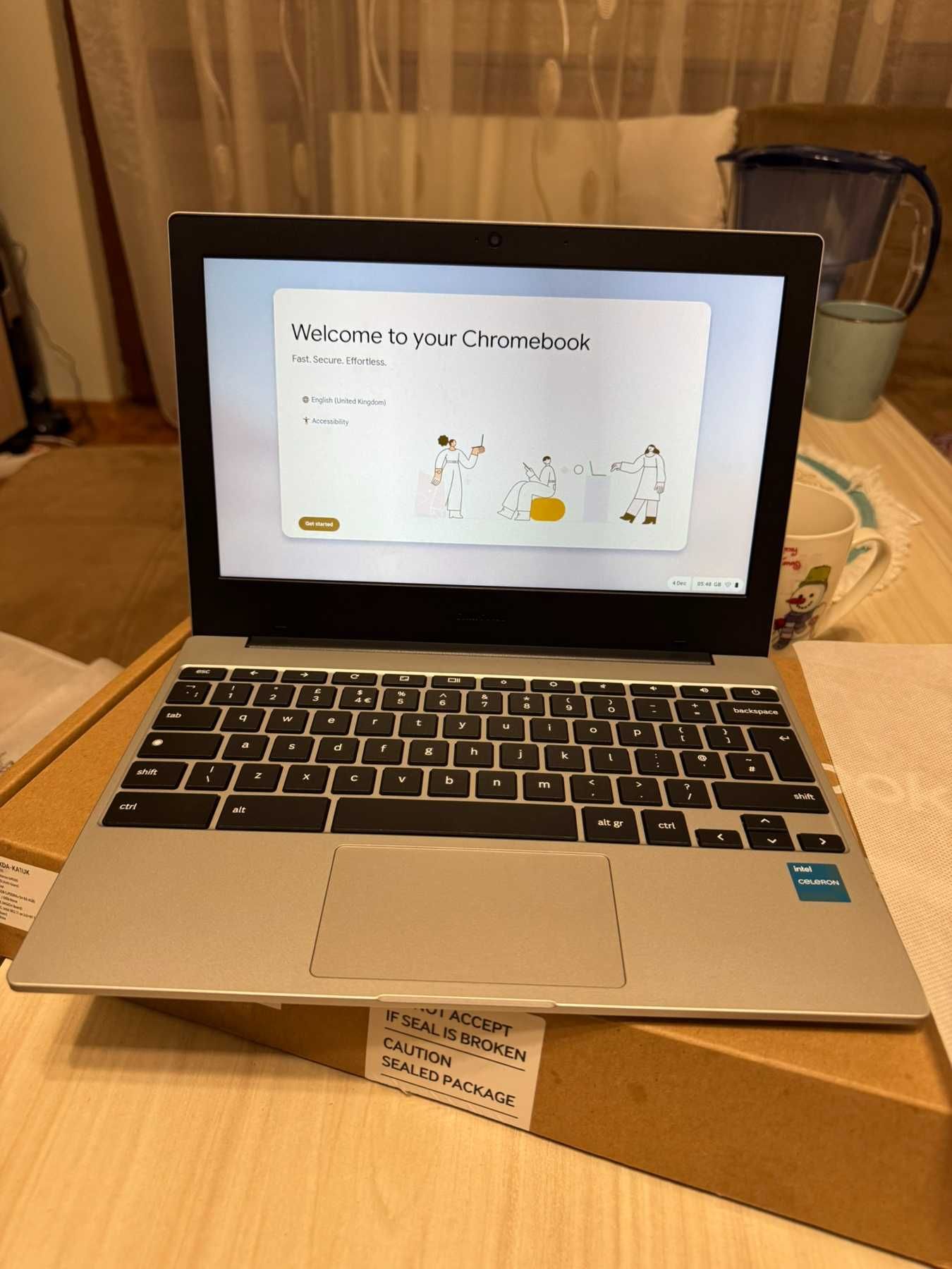 Лаптоп Samsung Galaxy Chromebook Go 11.6" 4RAM, SSD 64GB e.MM