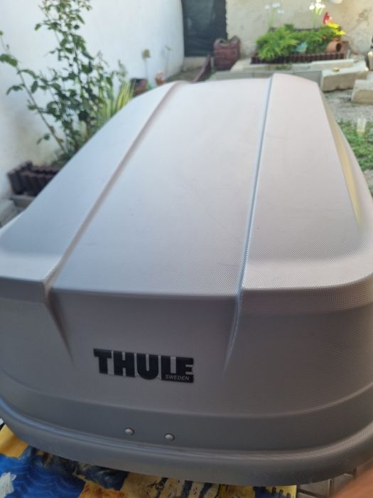 Vând Thule Touring M