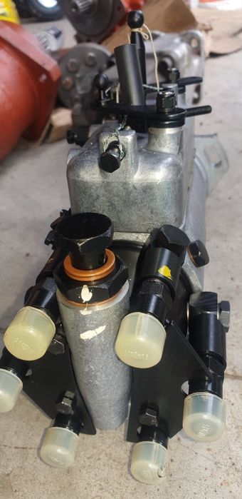 Pompa injectie saviem rotativa