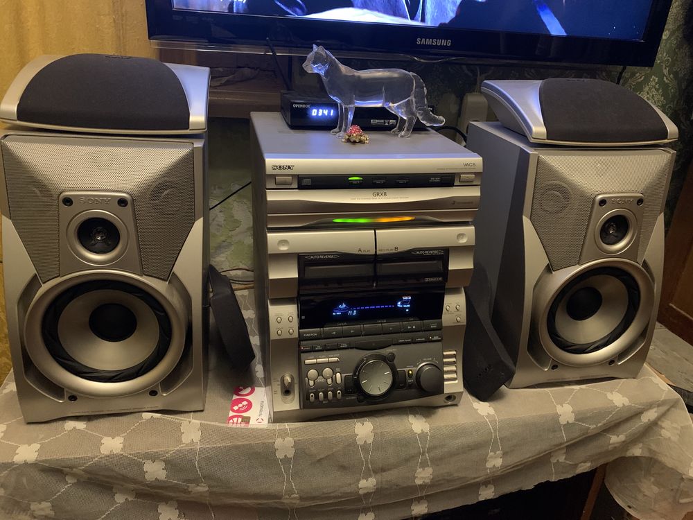 Продам мощный музыкальный центр Sony япония
