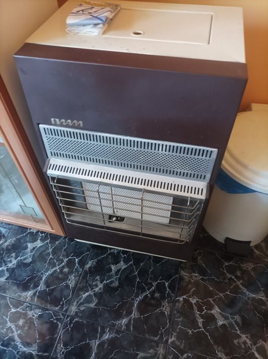 Газова печка Плам