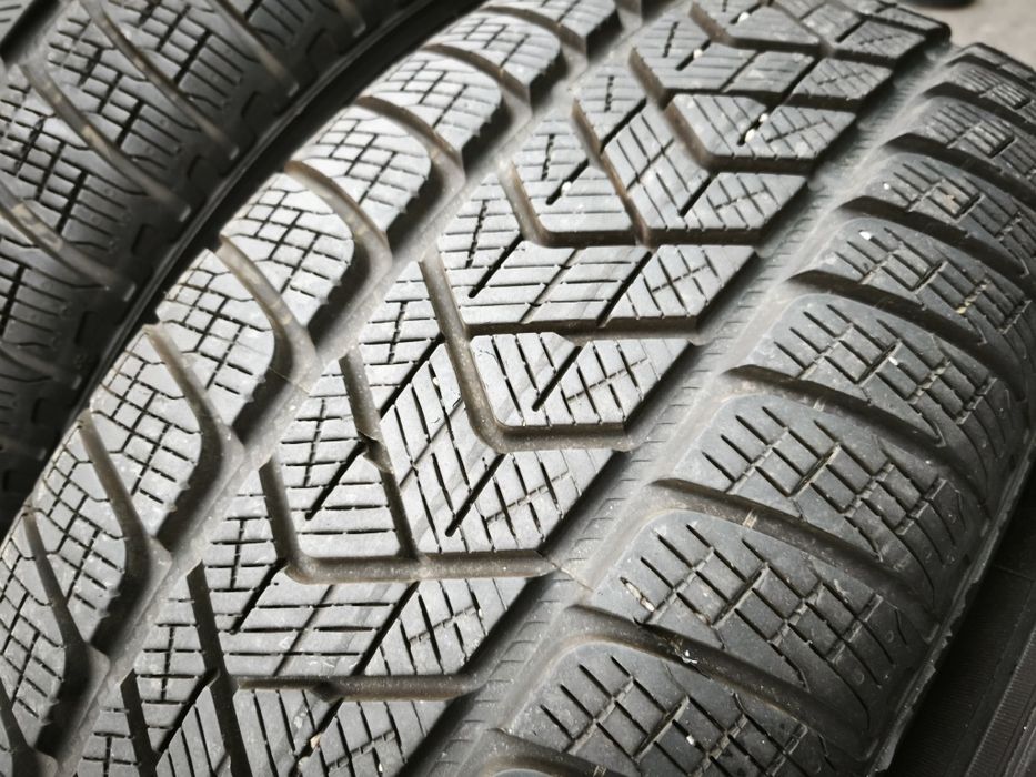 235/65/17" 4бр Pirelli scorpion winter, dot3023,6-7mm