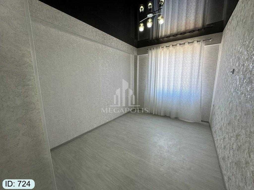 7 mikrda 3 xonali kvartira sotiladi  №724