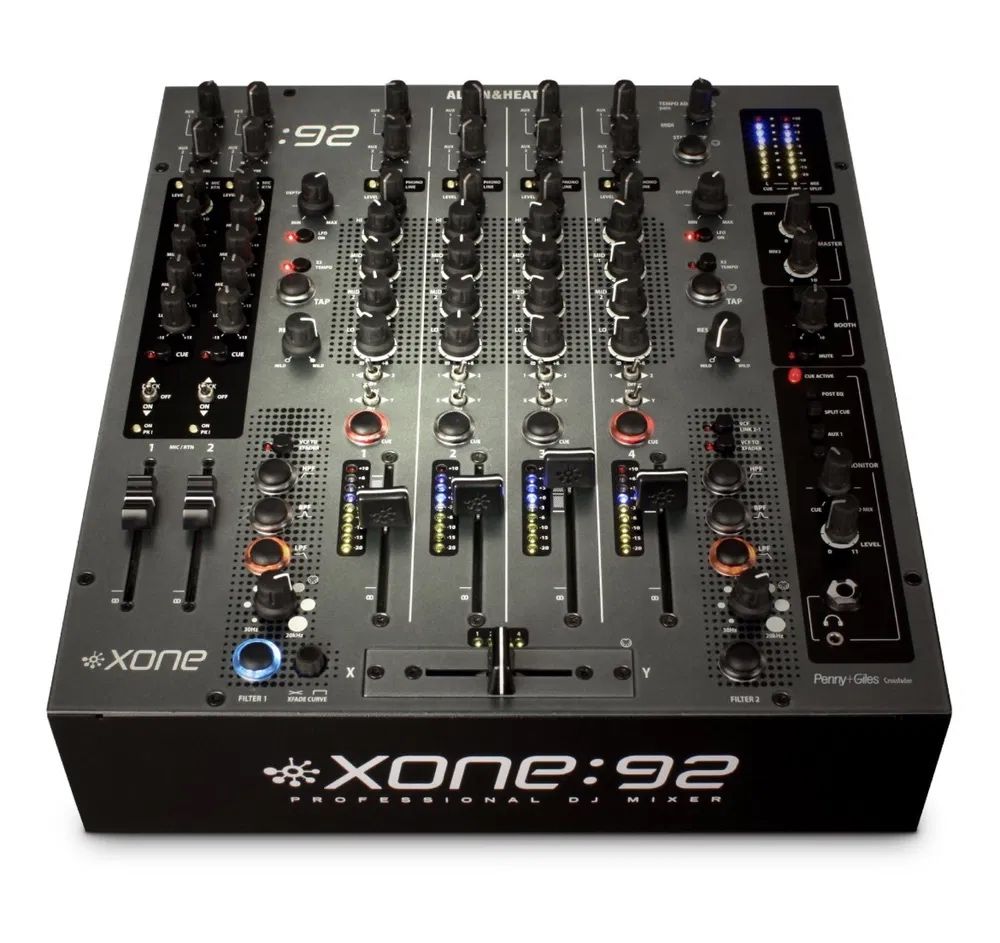 Продается Pioneer CDJ 900 Xone 92