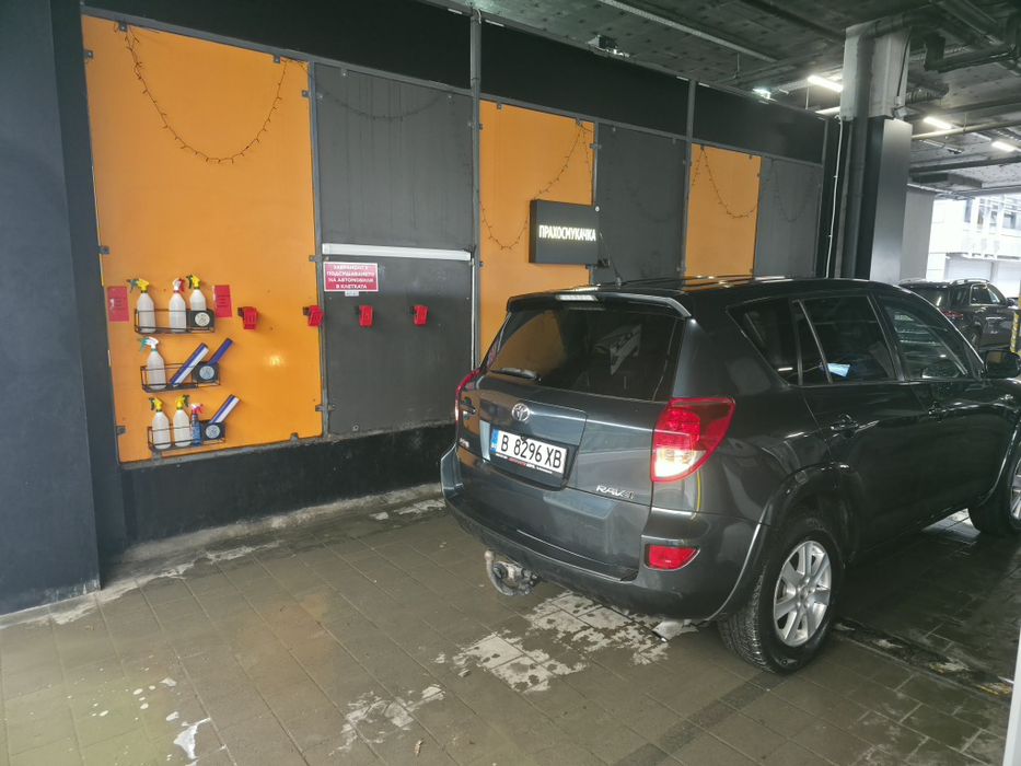 Продавам Toyota rav 4