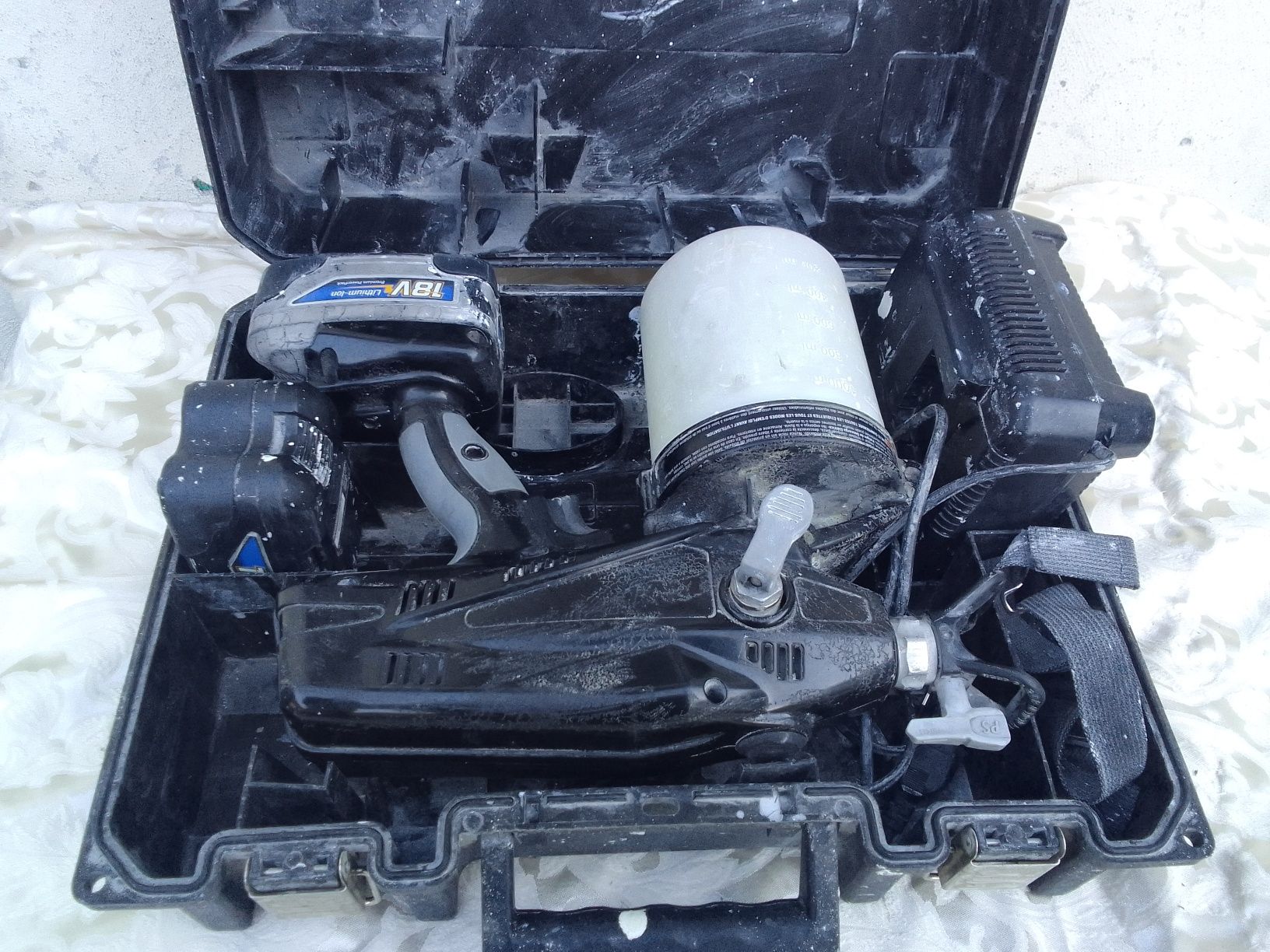 Акумулаторен безвъздушен пистолет Graco 18v li on