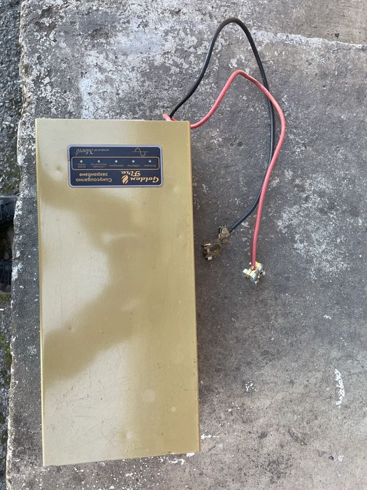 Синусоидално захранване юпс UPS