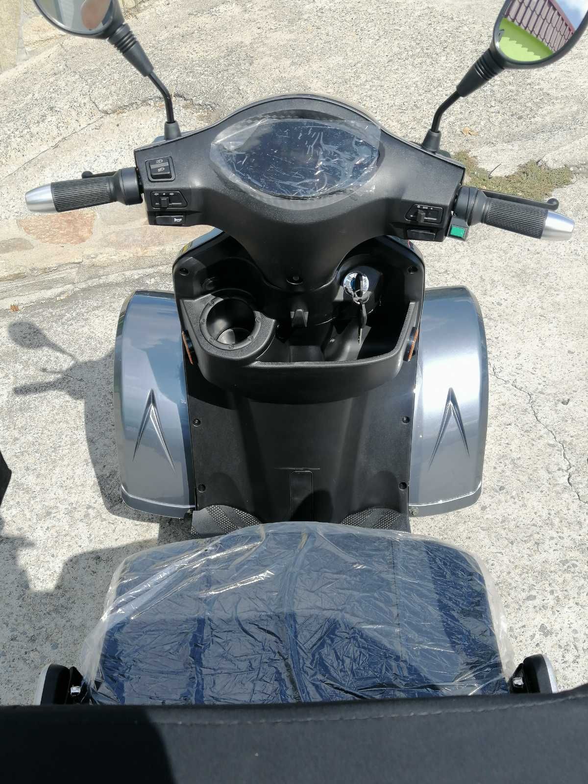 Електрическа Четириколка Фамозна Mod. 2023 MaXmotors