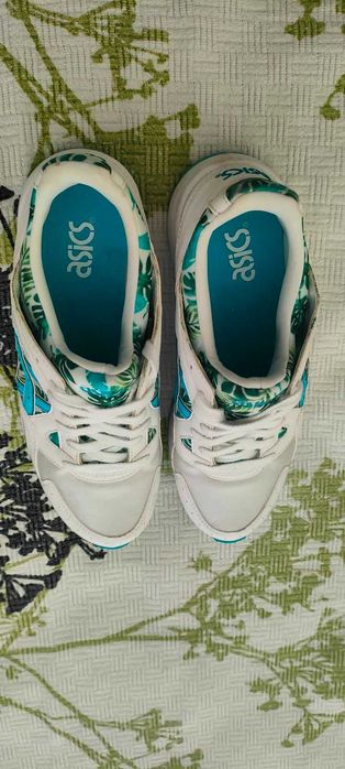 маратонки asics gel-lyte V