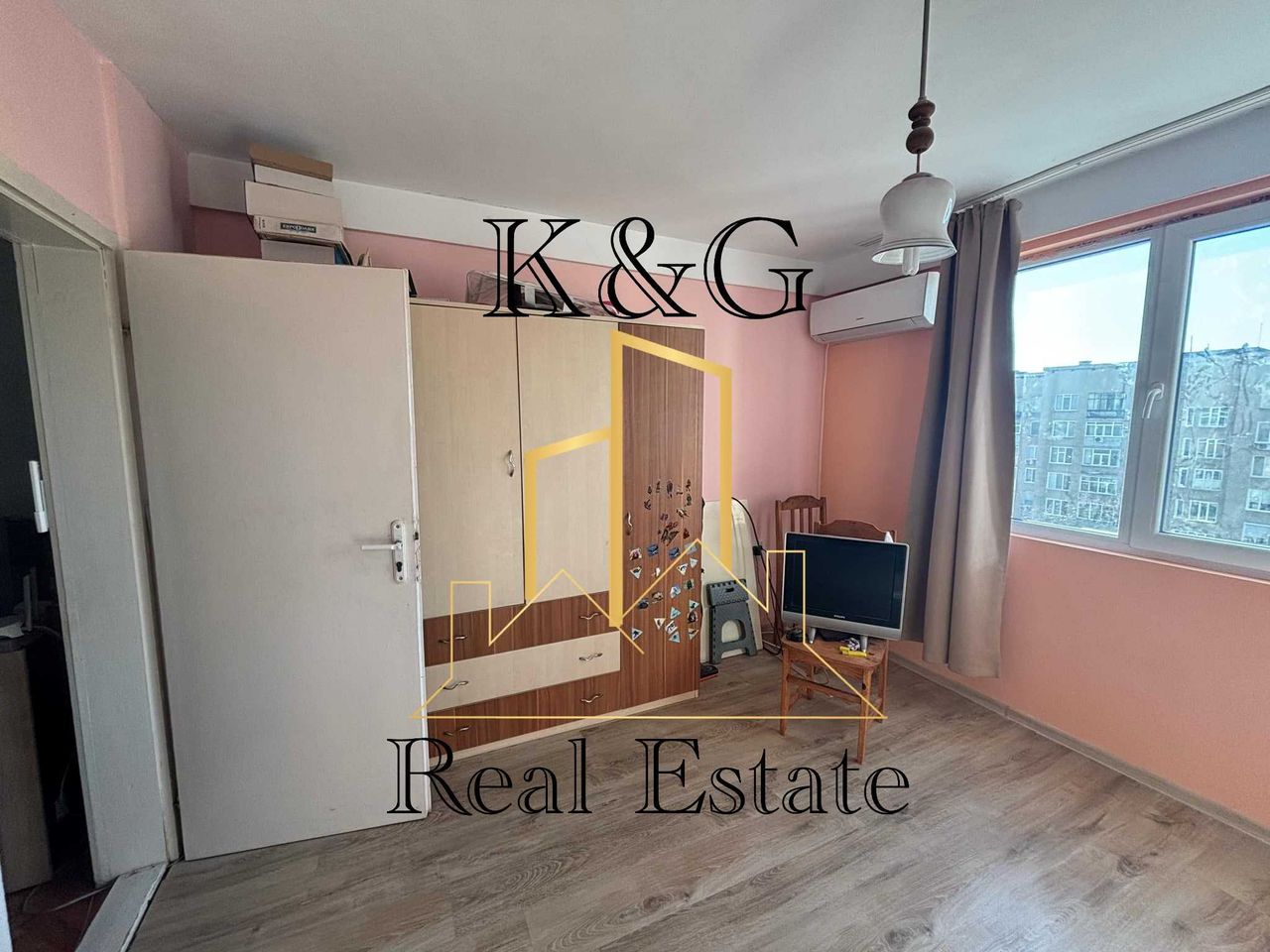 Продава се Двустаен апартамент в Разград, Лудогорие - 67 кв.м за 1256 €/кв.м - Снимка #3