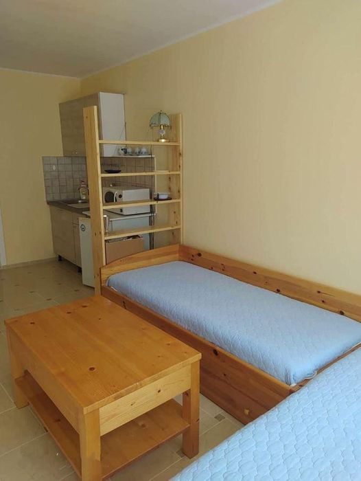 Дава се под наем Ателие в Бургас, Сарафово - 35 кв.м за 204 € - Снимка #1