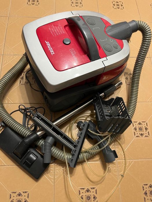 Aspirator Zelmer cu filtrare prin apa