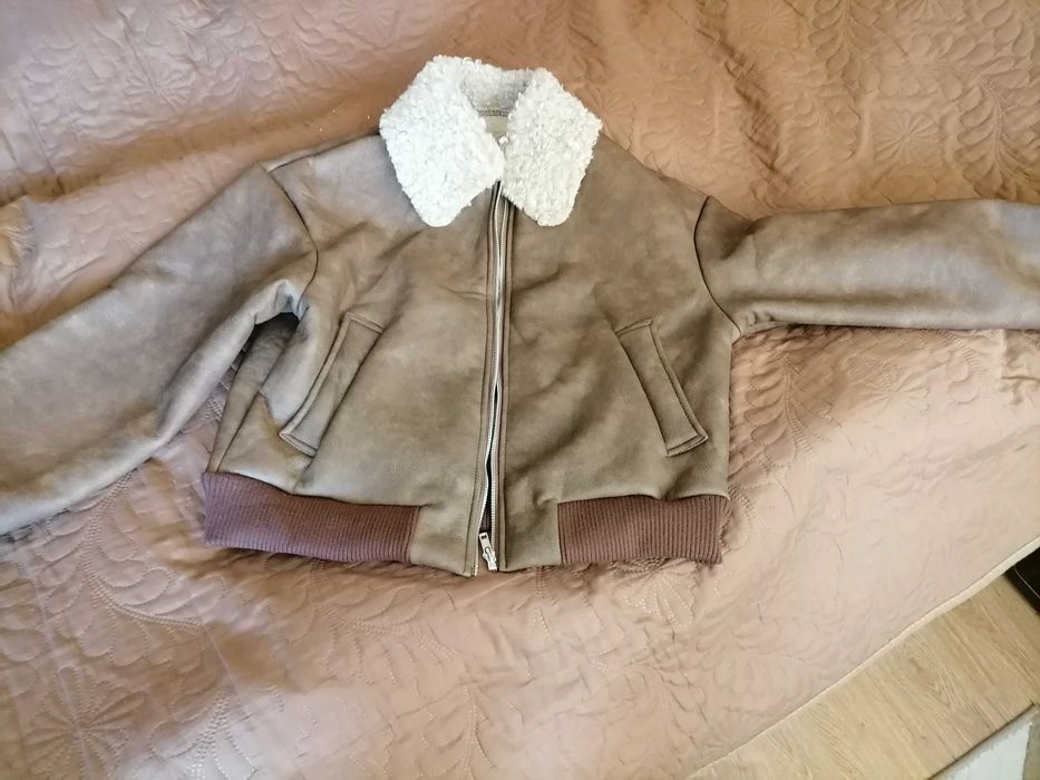 Продавам зимно яке от еко кожа