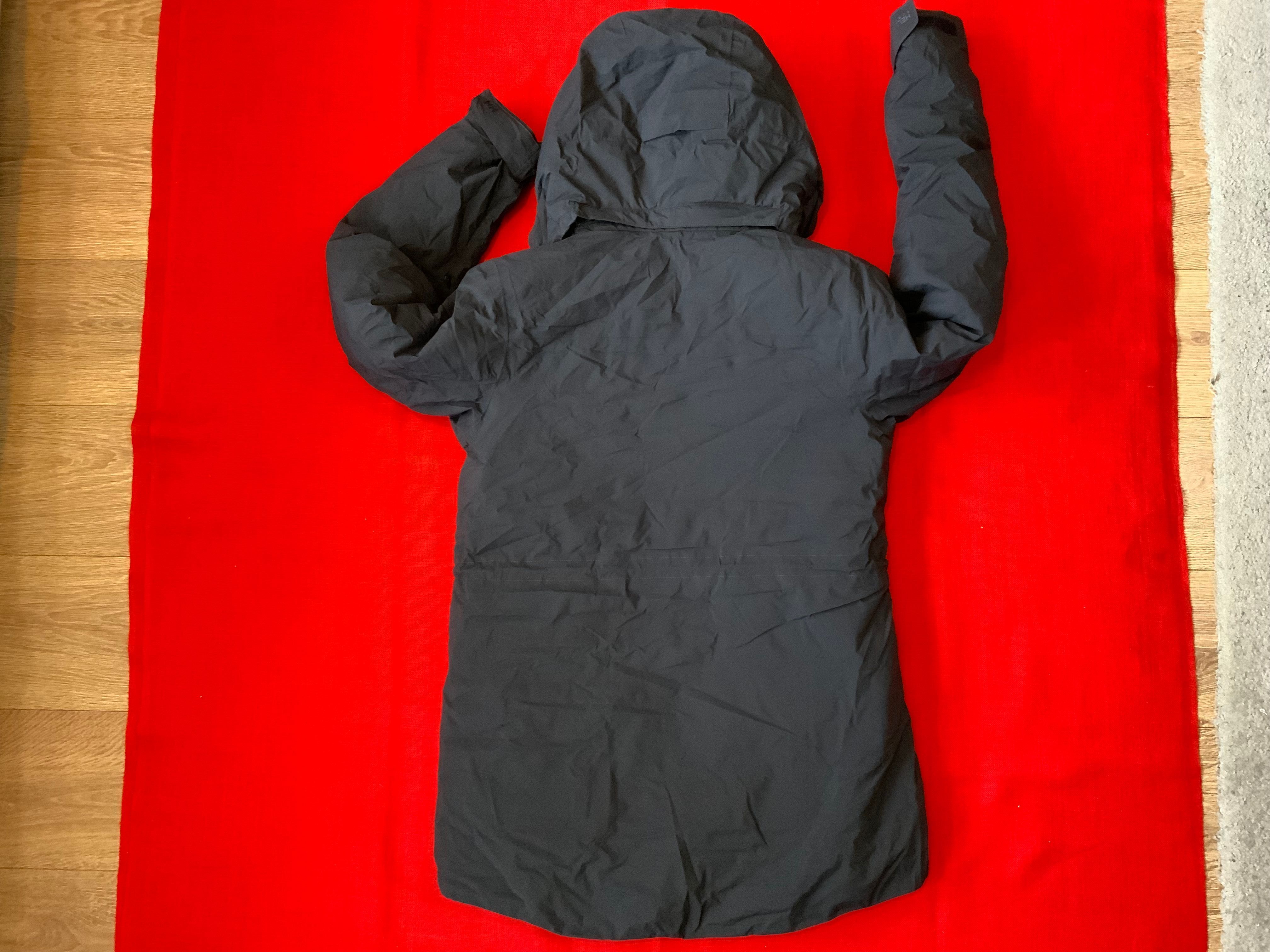 Helly Hansen-оригинално яке размер м
