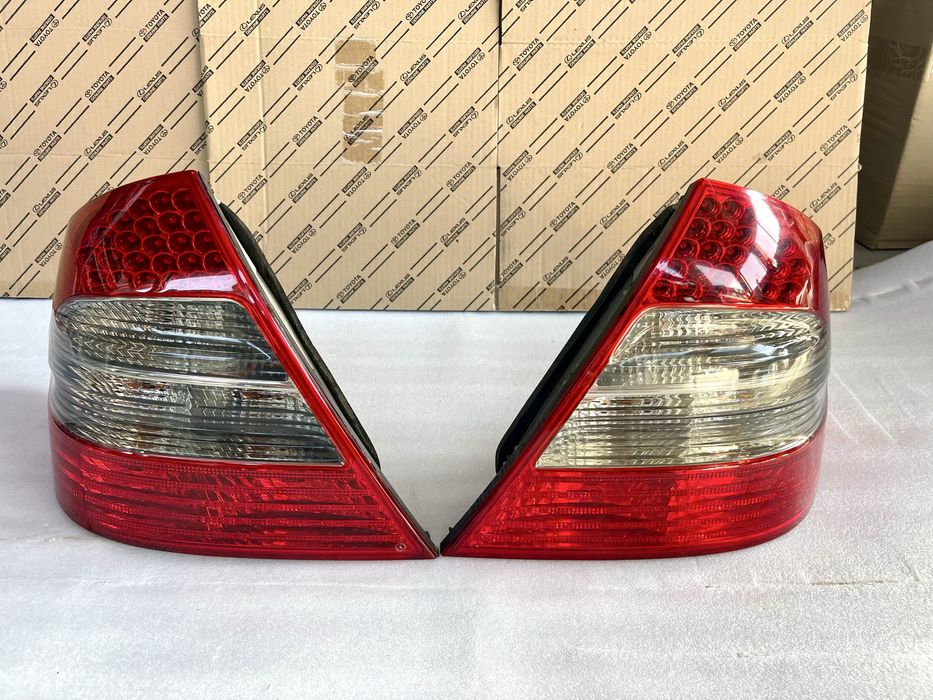 Задний фонарь Рестайл на Mercedes W211 Мерседес 211