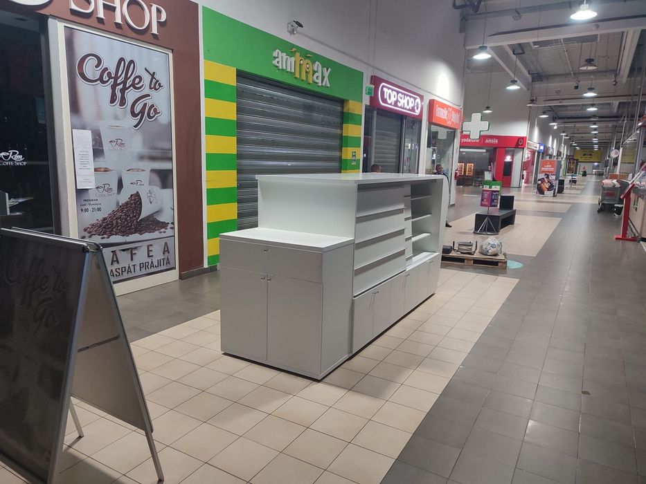 Mobilier Insula / Stand Mall