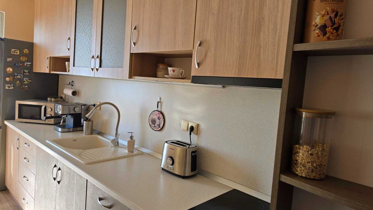 Продава се Четиристаен апартамент в Варна, Гръцка махала - 105 кв.м за 1791 €/кв.м - Снимка #2
