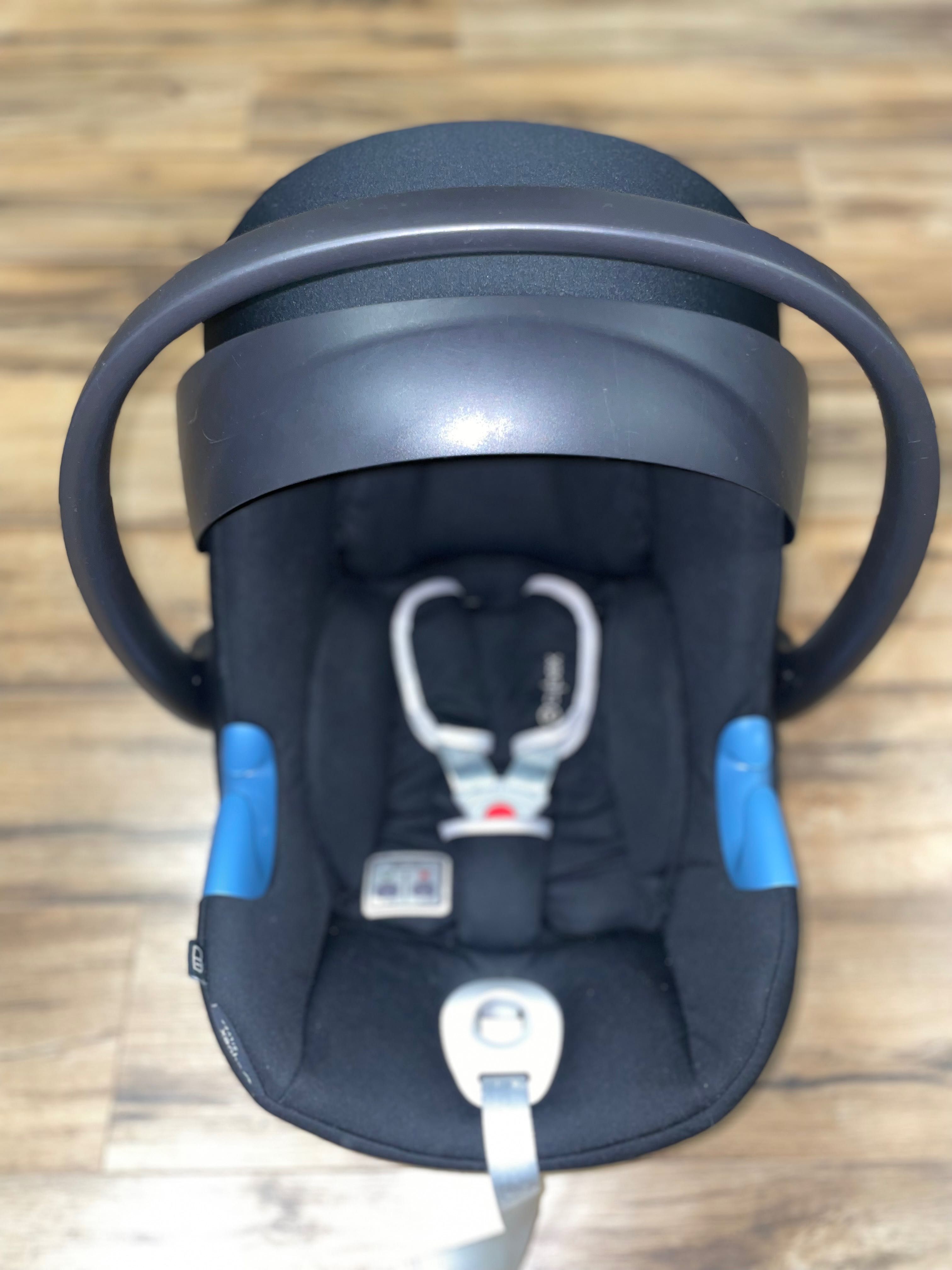 Кош за кола Cybex с подарък дъждобран