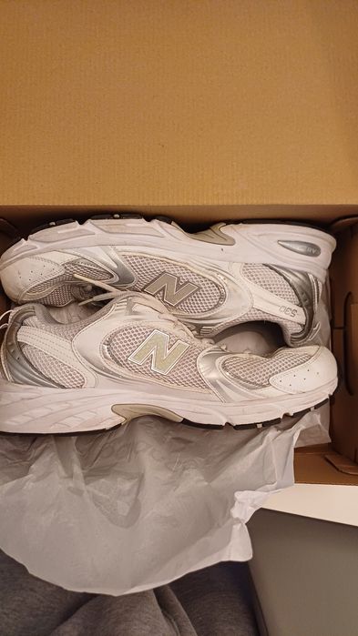 Papuci New Balance 530