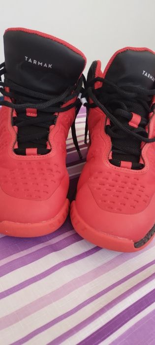 Adidași ghetuța roșu cu negru