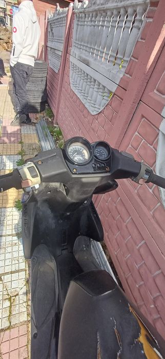 Продавам Yamaha aerox