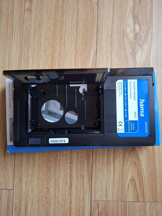 Adaptor caseta video vhs-c la vhs.