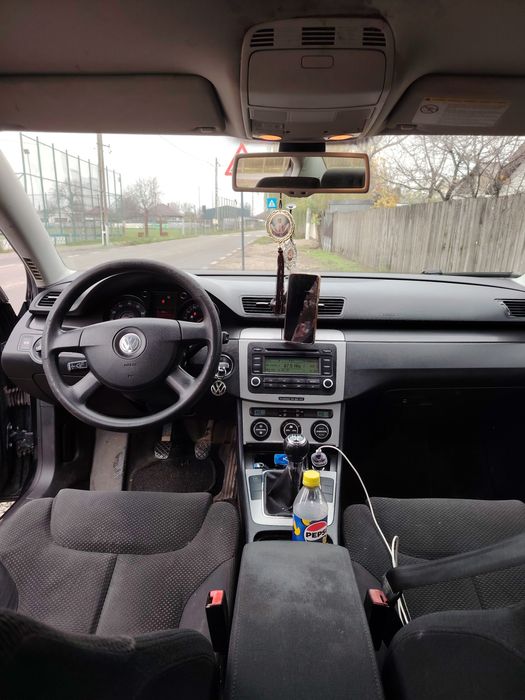 Vând  passat b6 1.6mpi schimb cu passat b6 diesel