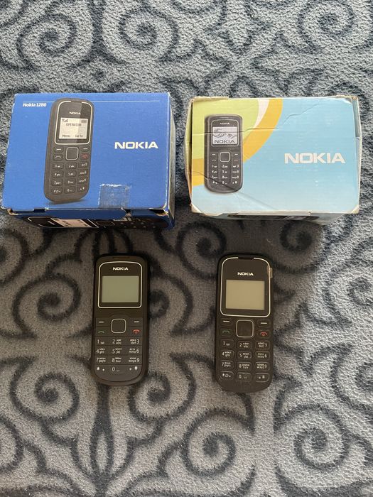 Сотовый телефон 2 шт по 5 тыс