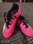 Ghete de fotbal.   .
