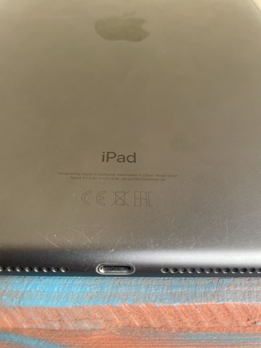 Carcasa  Ipad gen 8 A2270 și ipad 7 pt piese