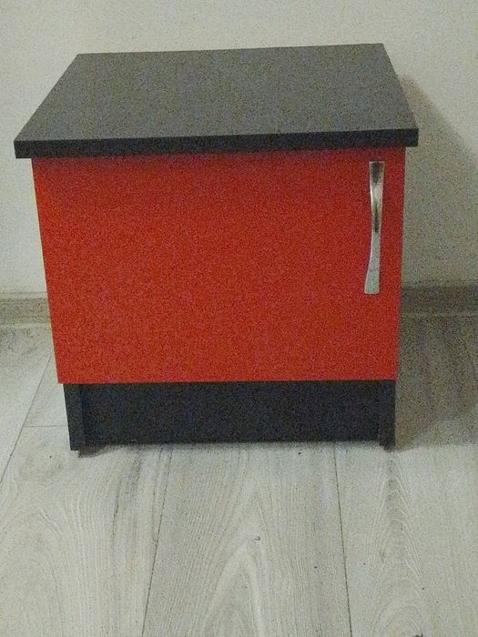 Set 2 bucati mobila de dormitor