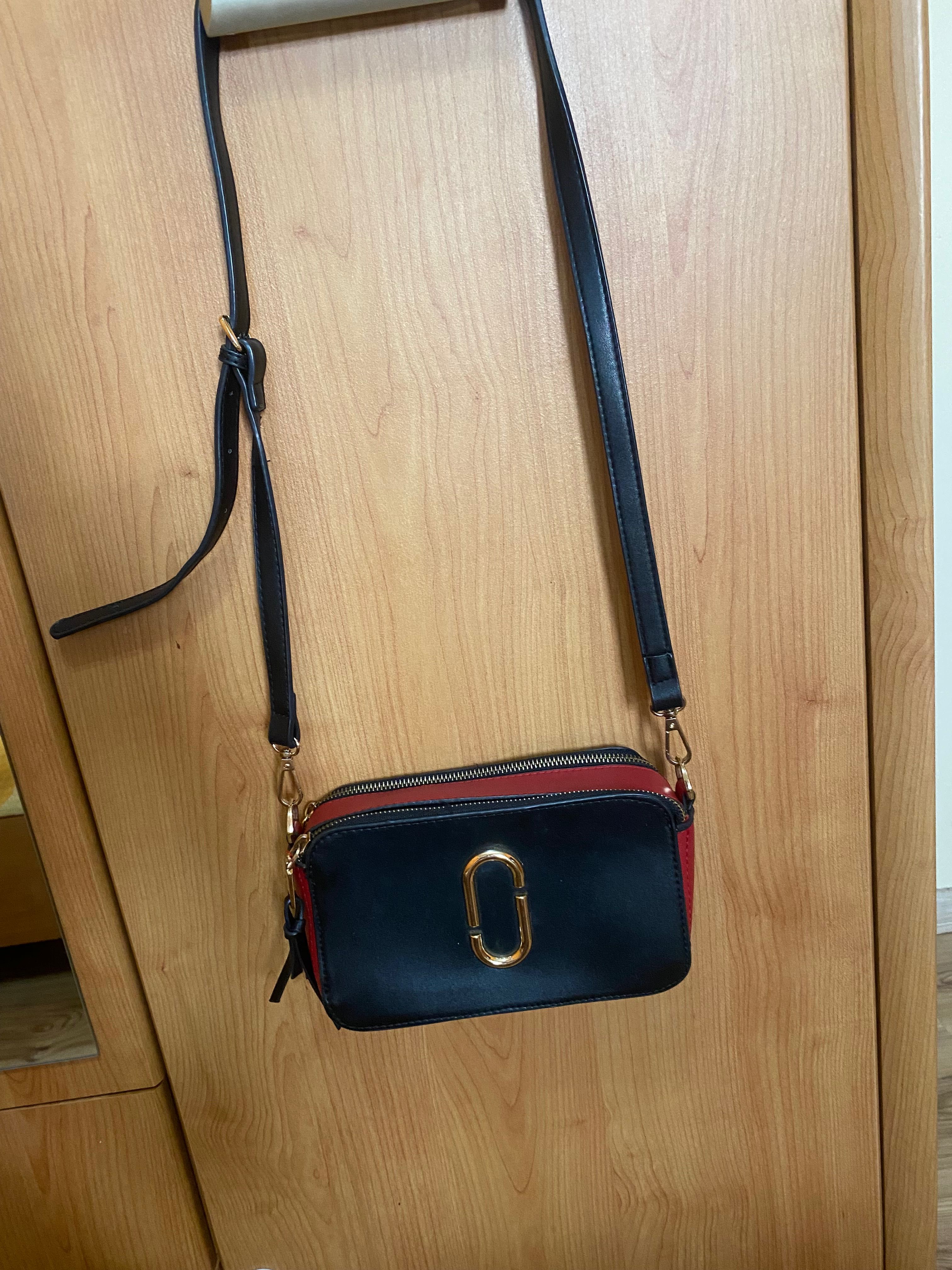 Малка дамска чанта Marc Jacobs