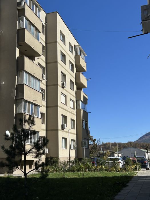 Двустаен апартамент с южно изложение