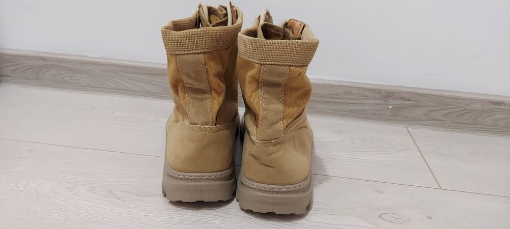 Bocanci Combat Crem