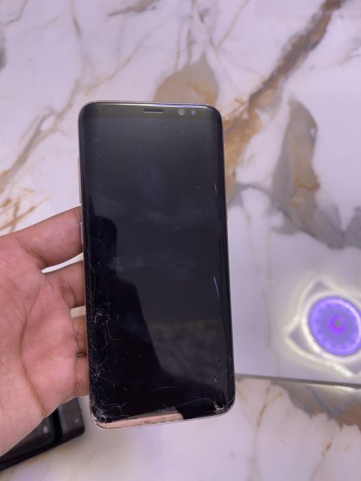 Продавам Samsung Galaxy S8 за Части