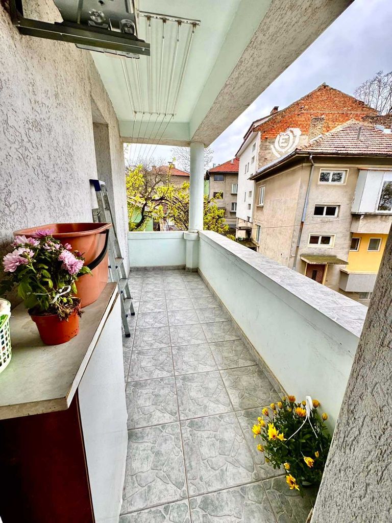 Продава се Етаж от къща в Русе, Център - 88 кв.м за 1057 €/кв.м - Снимка #8