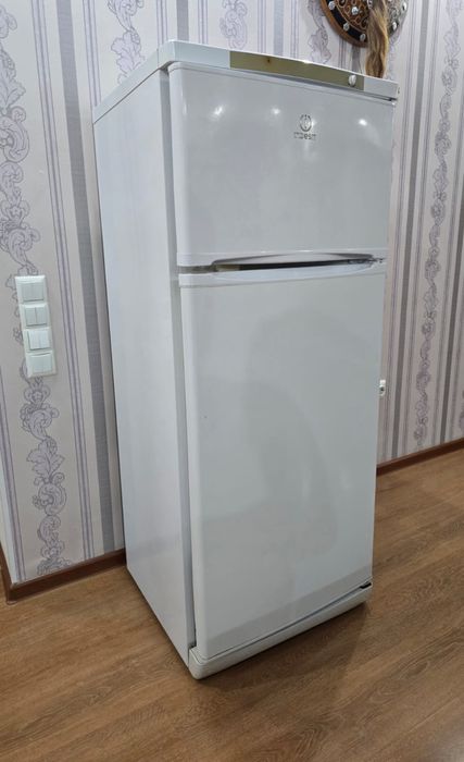Продам холодильник б/у